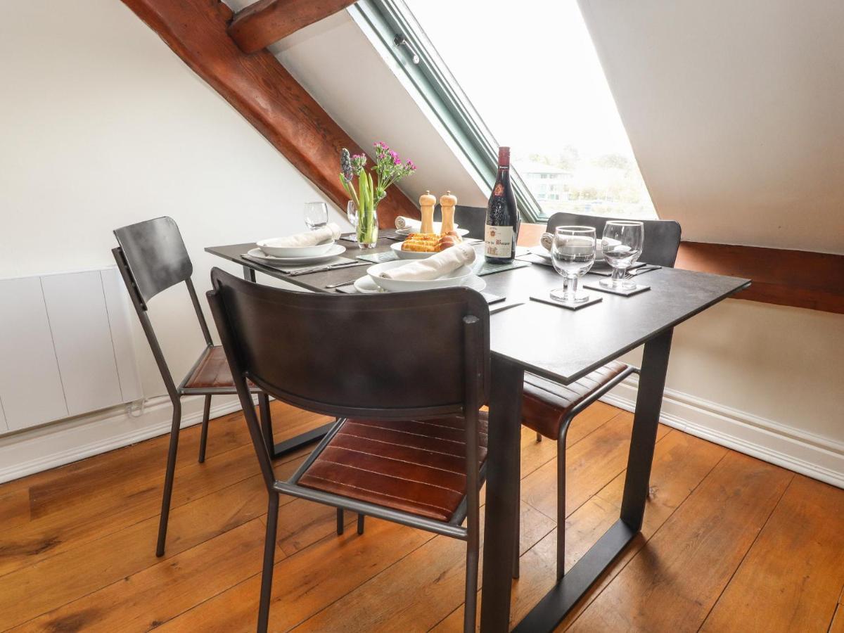 Apartment 25 St Georges Quay *