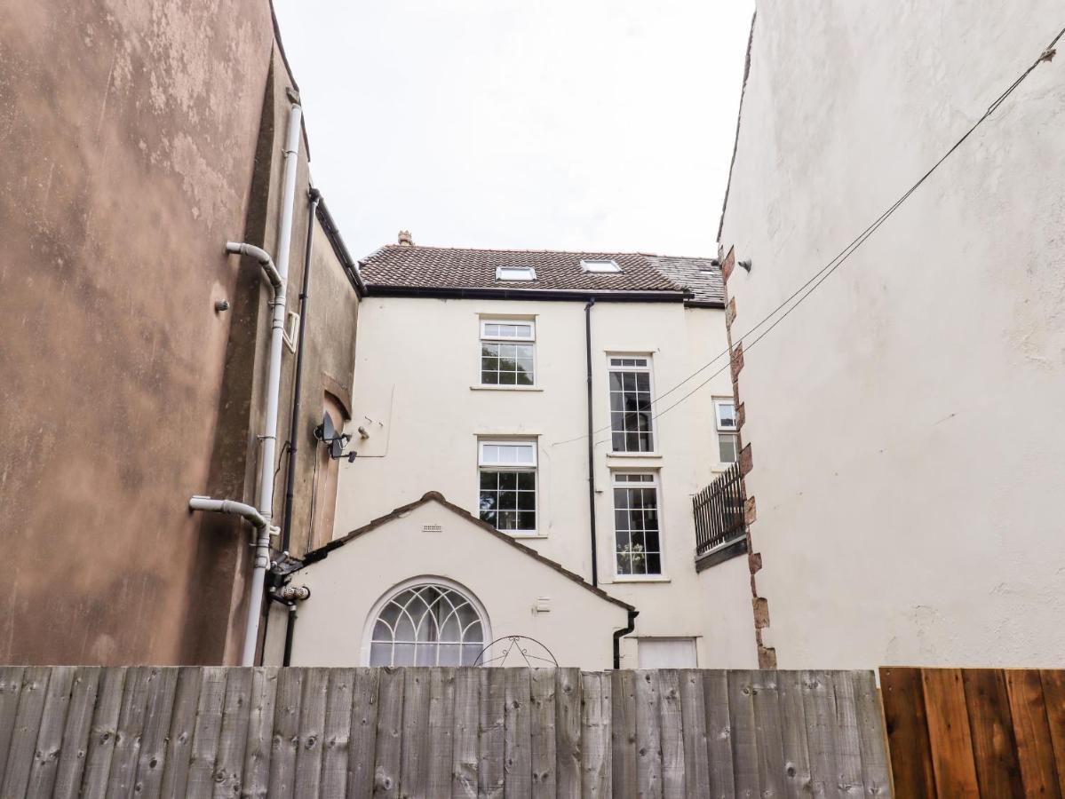 25 St Georges Quay * Lancaster