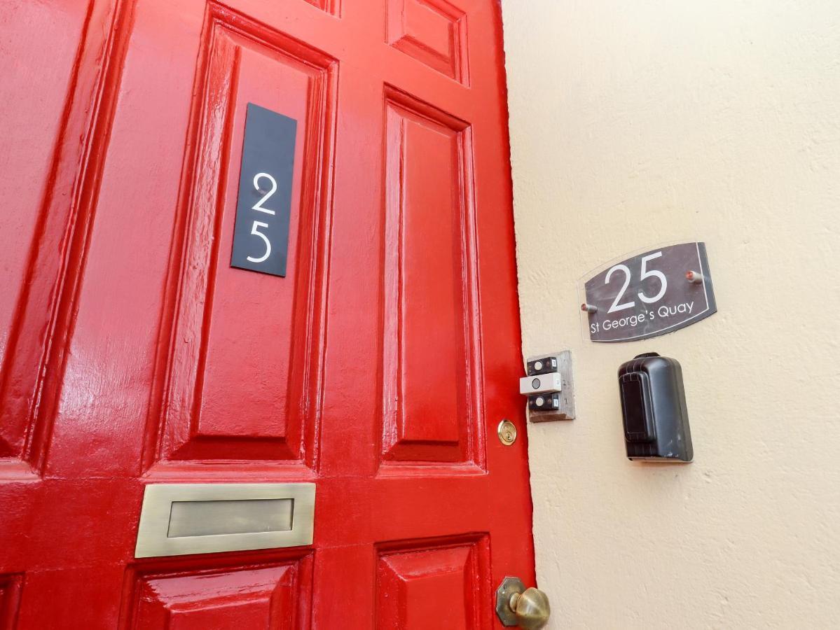 Apartment 25 St Georges Quay *